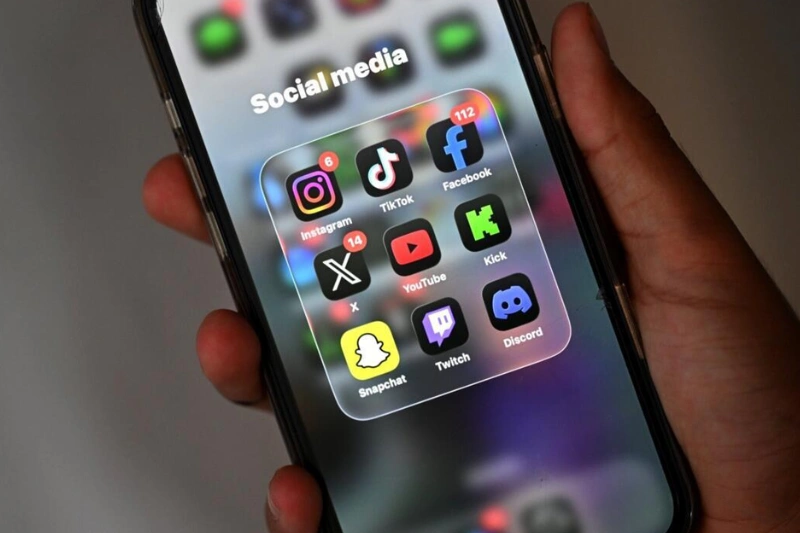 Suspension des réseaux sociaux : la vie sans TikTok, Facebook et consorts