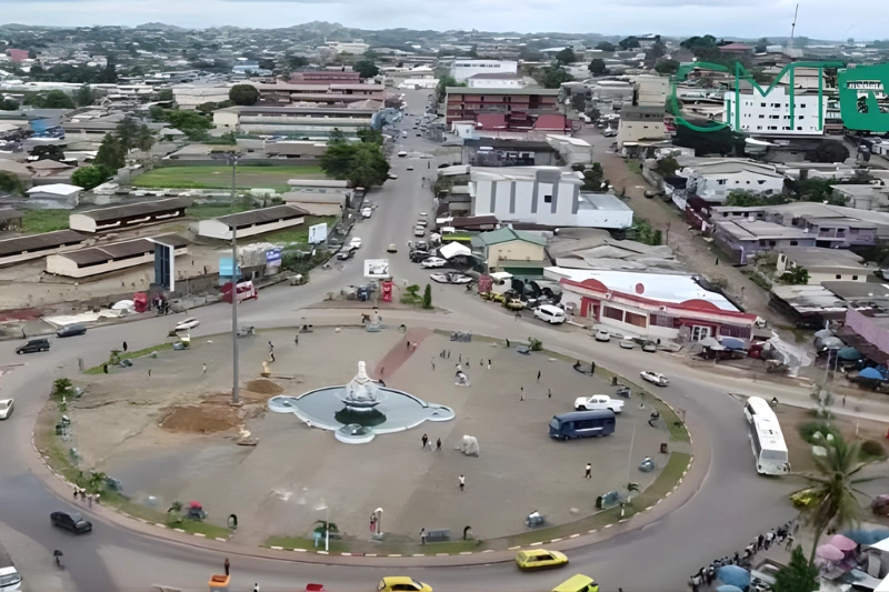 Rond point Nzeng-Ayong, libreville