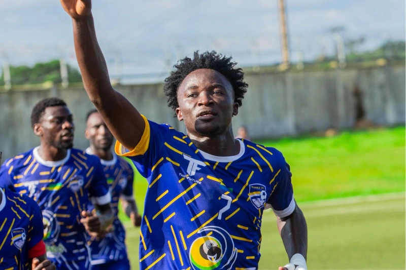 National-Foot 1/J22 : le derby du G2 en tête d'affiche