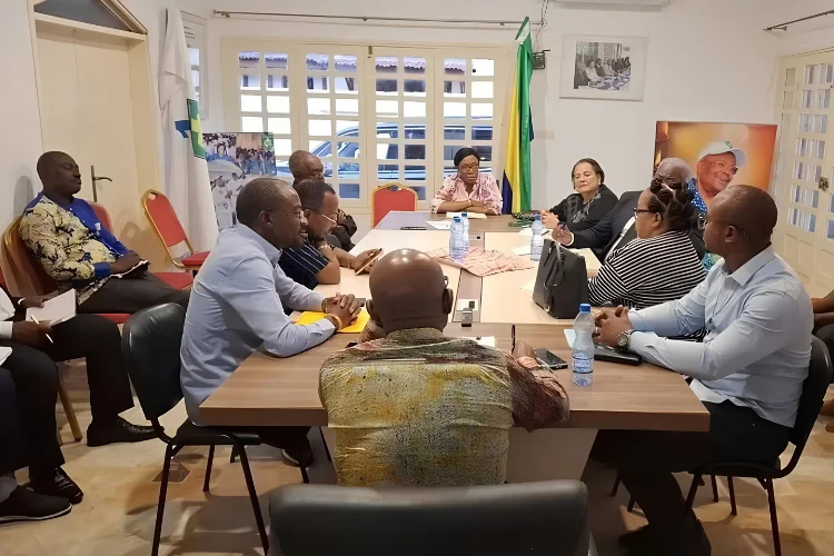 Une séance de travail du bureau national de l’UN, relative aux préparatifs du 3e congrès ordinaire.