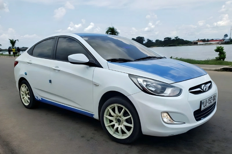 Transport en commun : trop de véhicules aux vitres teintées en circulation à Lambaréné !