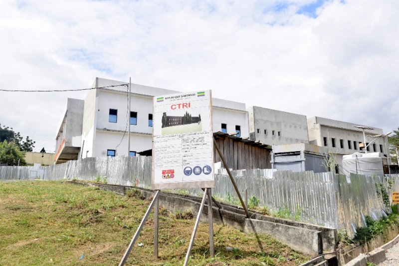Rentrée universitaire : des bâtiment en chantier au sein de l'UOB.