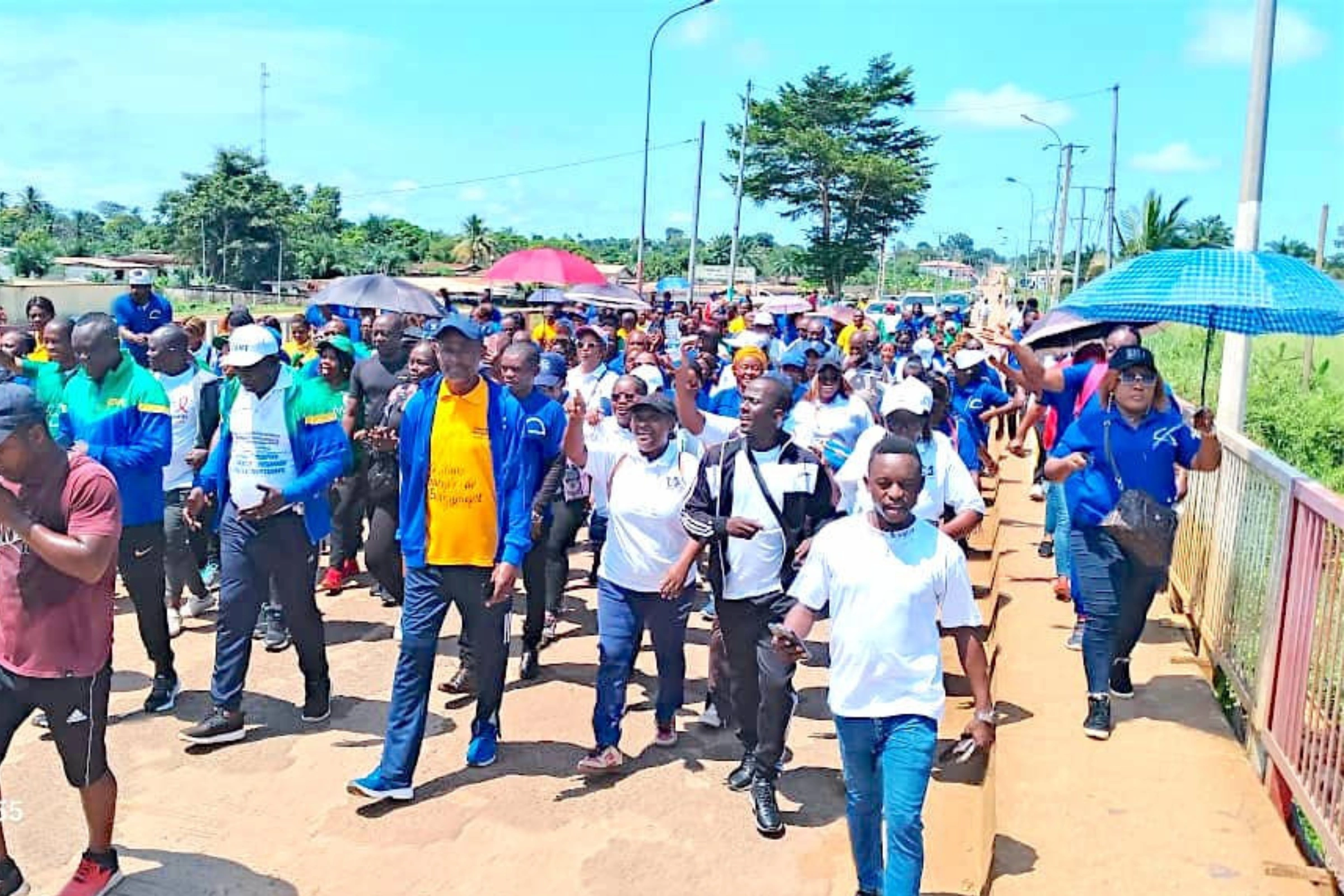 Marche des enseignants de la Ngounié, à l’occasion de leur journée .