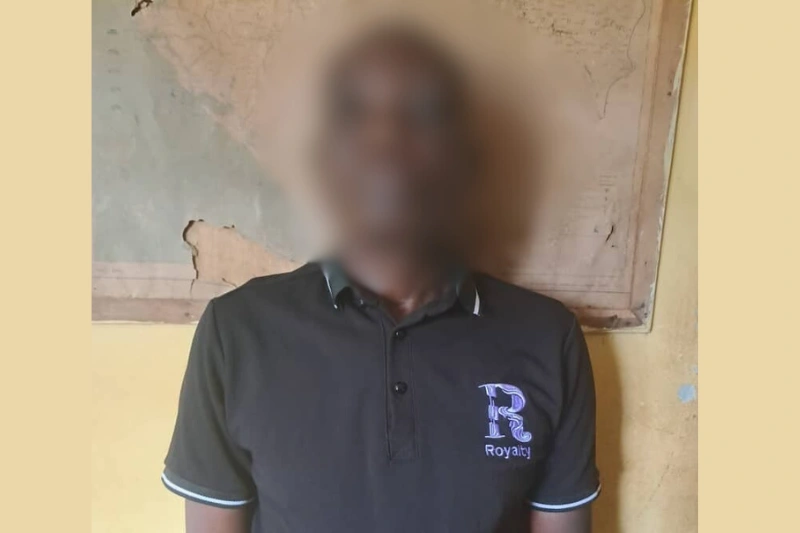 Étienne Matadi médite sur ses incartades en prison.