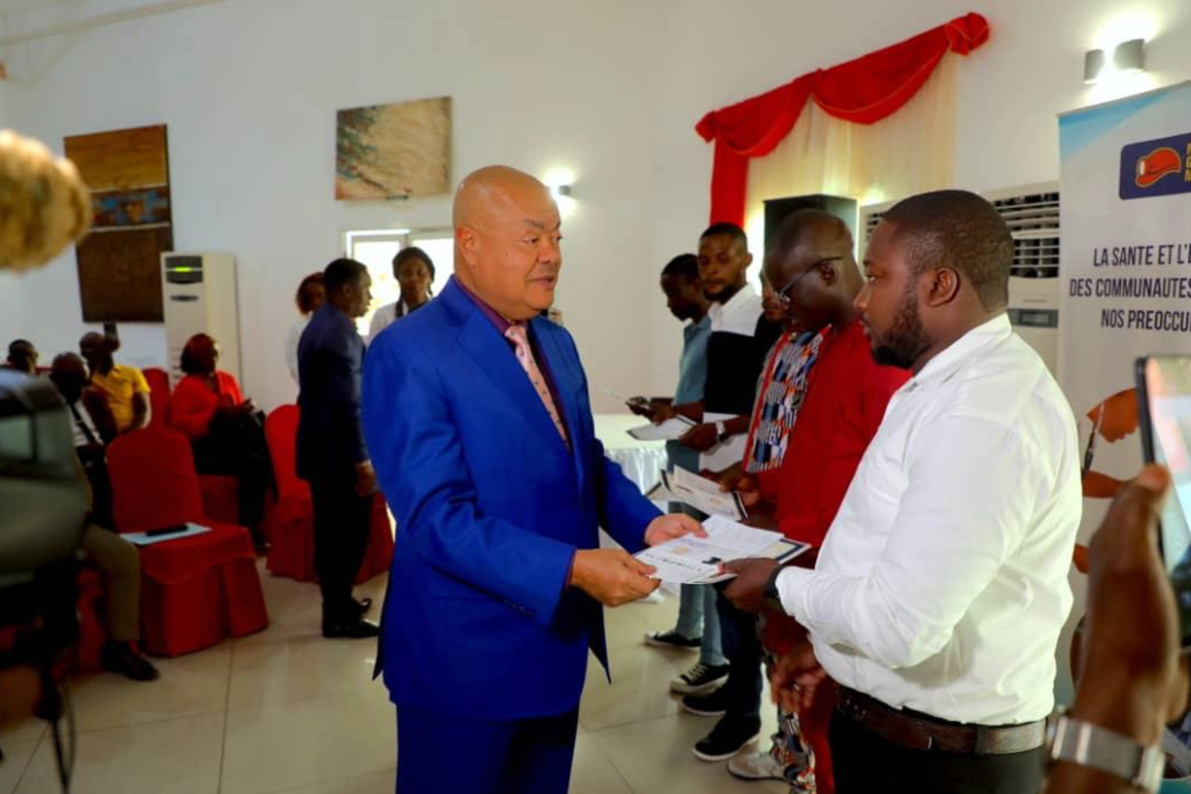Des permis poids lourds octroyés à 48 agents de 'Nouvelle Gabon Mining'