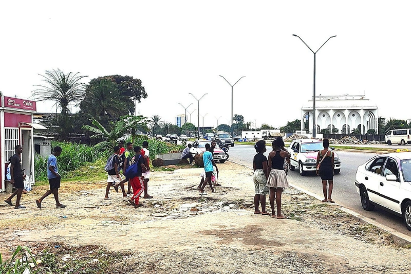 Un segment du boulevard Triomphal de Libreville. © Jocelyn Abila