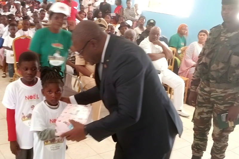 Noël : près de 2 000 cadeaux pour les enfants démunis de la Nyanga