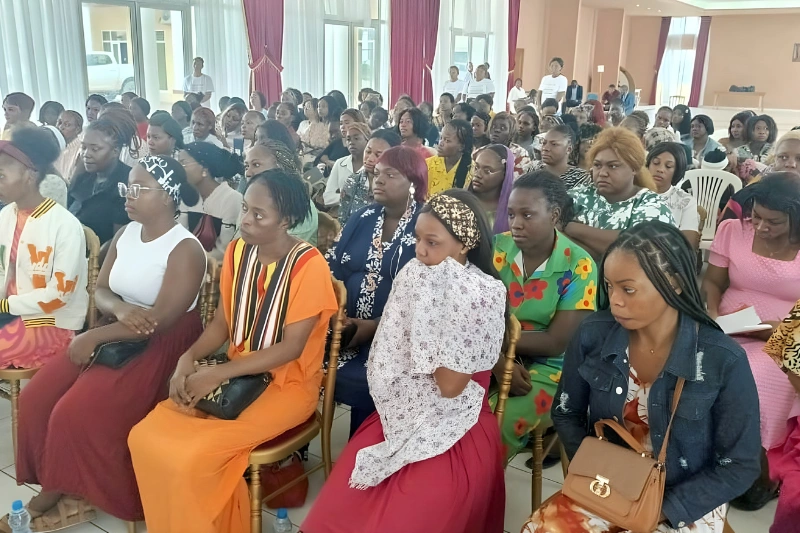 Franceville : une centaine de jeunes filles formées à l'entrepreneuriat