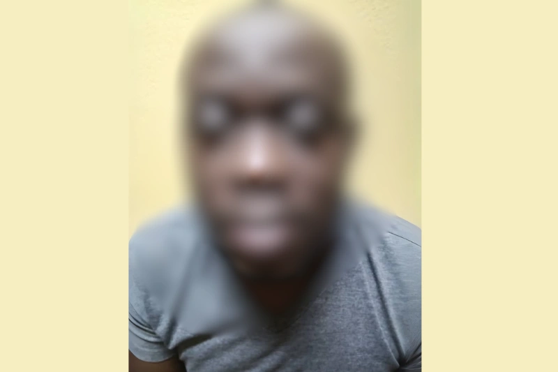Gaël Miyagou réfléchit sur son sort au Château.