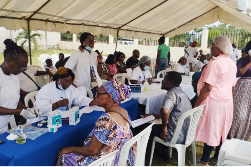 Le début de la caravane médicale à la Plaine-Ayeme. © DR