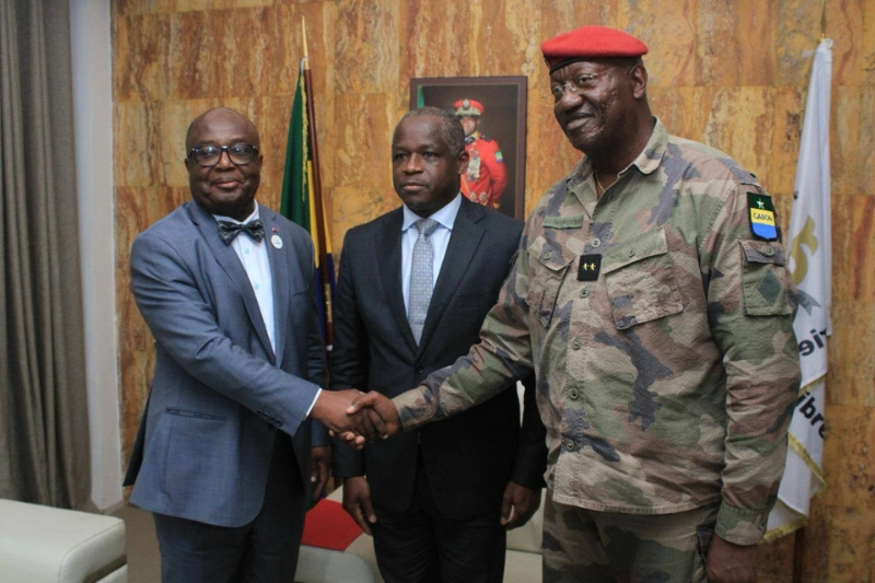 PASSATION DE CHARGE À L’HÔTEL DE VILLE DE LIBREVILLE | DR