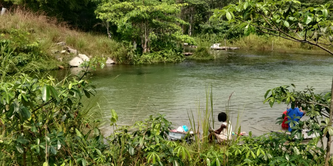 Gabon profond : Les eaux claires!