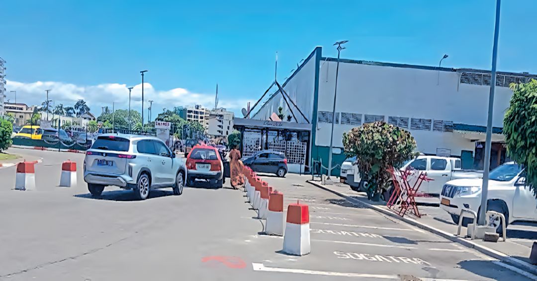 Mbolo/Géant Casino : des changements le long de la voie d'entrée