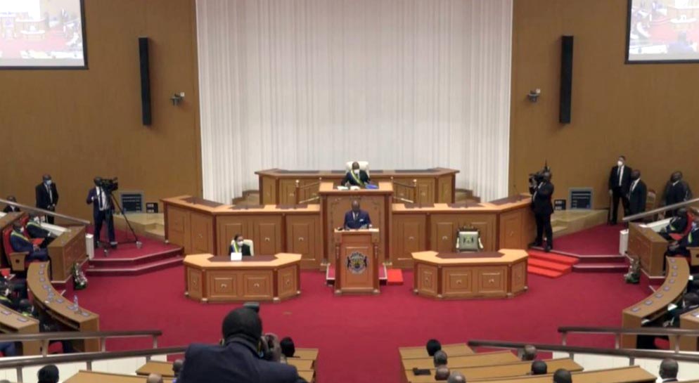 Gabon : Ali Bongo trace la boussole devant l'Assemblée nationale et le Sénat