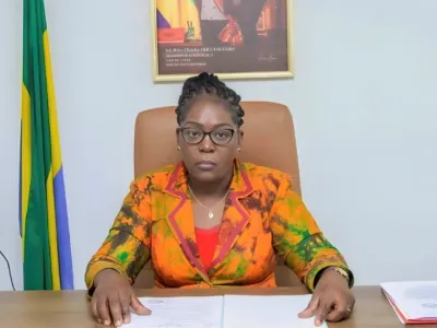 Armande Longo-Moulengui, ministre des Affaires sociales