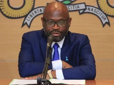 Arsène Nkoghe, poursuivis pour "injures publiques, outrage à magistrat, violence et voie de faits".