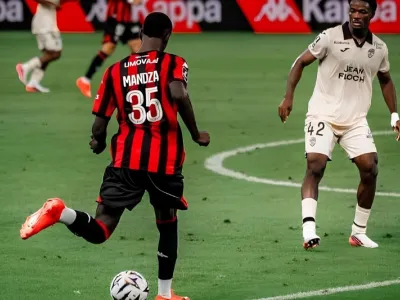 Axel Junior Mandza, footballeur international gabonais