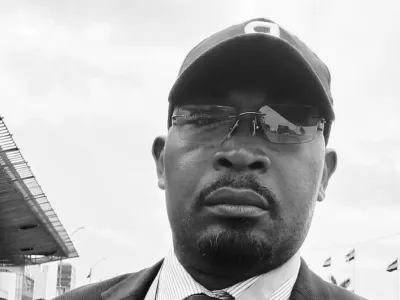 Brice Ndong, ancien journaliste