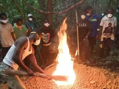 Le rituel d’inhumation pratiqué sur le lieu de la découverte macabre.