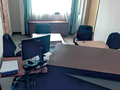 L’un des bureaux passés au peigne fin par les présumés visiteurs nocturnes