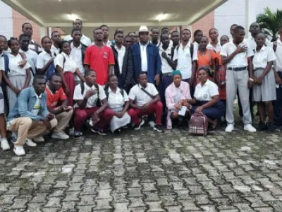  les élèves de Terminale de Lambarené. © Edouard Nzigou