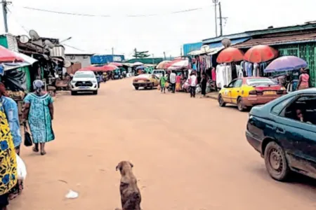 Comme ici à Makokou, la plupart des localités de l’intérieur du pays ne vibrent pas encore au rythme des meetings et autres causeries. 
