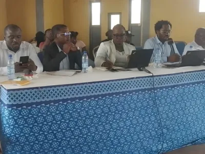 Vue des panélistes lors de la causerie autour des droits de la femme