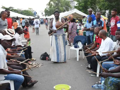 Un chanteur du Mvet ayant captivé l’attention des fans lors de la 14e édition de la Fête des cultures 2018