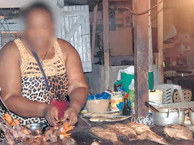 Commerçante de nourriture de rue