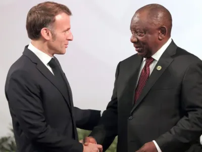 Emmanuel Macron, président de la France et Cyril Ramaphosa, président de l'Afrique du sud