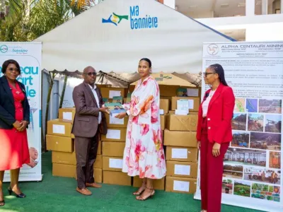 Éducation : ACM offre 10 000 kits scolaires à la Fondation " Ma Bannière "