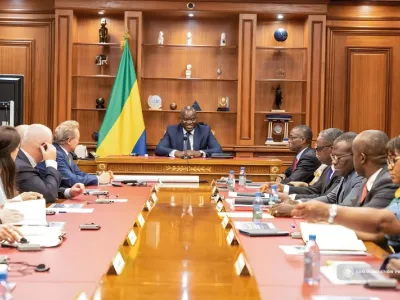 Fortescue et Oligui Nguema, président du Gabon