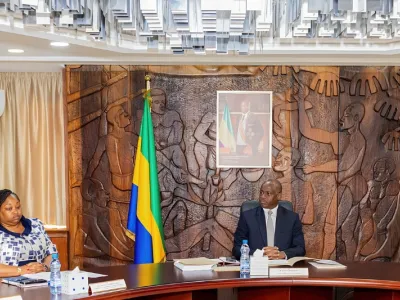 Hermann Immongault, vice-président du gouvernement gabonais et Camélia Ntoutoume-Leclercq, ministre de l'éducation nationale