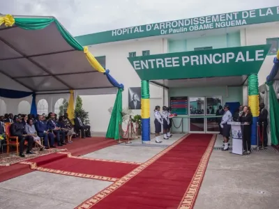 Le président de la République Brice Clotaire Oligui Nguema a procédé à l’inauguration de l’hôpital d’arrondissement de la Peyrie (HAP) le 12 août 2026