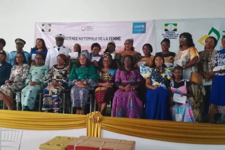 La commémoration en différé de la JNF à Mouila en présence des femmes membres du gouvernement de la Transition.