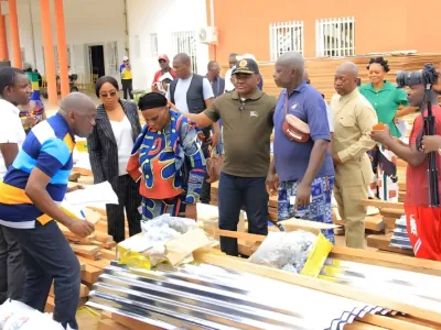 Ulrich Manfoumbi Manfoumbi, ministre d'Etat, ministre des transports