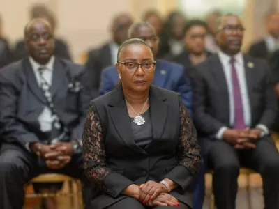 Marie-Edith Tassyla Doumbeneny, ministre des Affaires étrangères