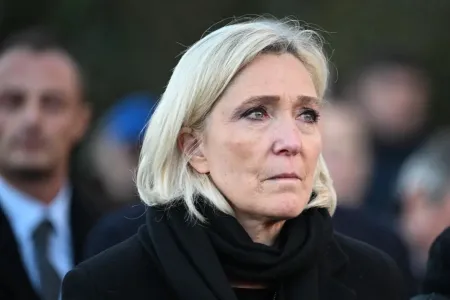 Pour la dirigeante d’extrême droite Marine Le Pen, c’est presque une course contre la montre qui s’engage.