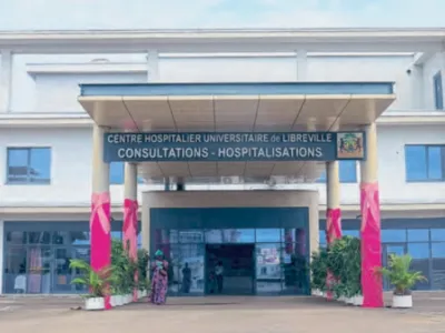 Le Chul dont l’entrée est déjà parée aux couleurs d’Octobre rose.