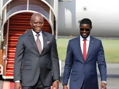 Brice Clotaire Oligui Nguema, président du Gabon et Bassirou Diomaye Faye, président du Sénégal