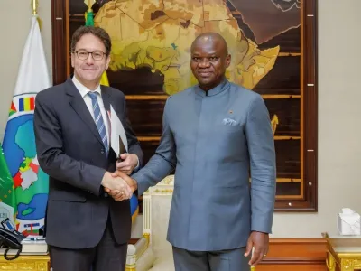 Brice Clotaire Oligui Nguema, président du Gabon et Fabrice Mauries l’ambassadeur de France au Gabon