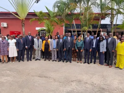 Les participants, après l’ouverture de l’atelier à Nkok.