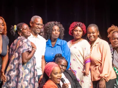 Les Reines du rire après leur prestation à l’Institut français