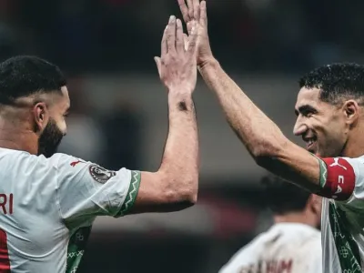 Achraf Hakimi et Ismaël Saibari, footballeurs marocains