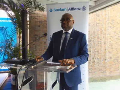 Le DG Ismaël Coulibaly présentant la nouvelle identité de sa structure.