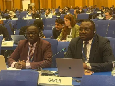 Séraphin Ondoumba et Sylvère Wilfreed Nzamba, délégation gabonaise à Vienne, en Autriche.
