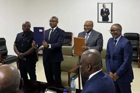Accord entre le Gabon et la Guinée équatoriale. © DR