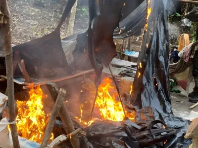 Site d'orpaillage clandestin à Mindoumou