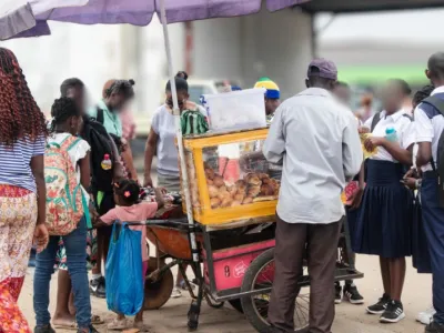 Interdiction de street food : un système bien huilé qui défie la mairie