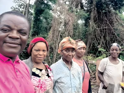 Le dernier selfie de Timoléon Ovono Edou avec ses tantes